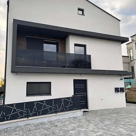 Apartament Brand New App With 2 Bedrooms And 2 Bathrooms For 5 Persons *