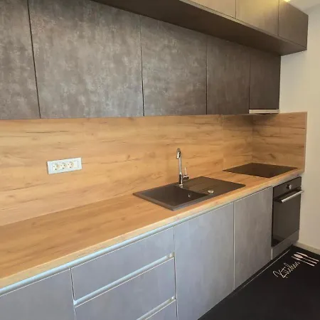 Apartman Brand New-2 Bedrooms,2 Bathrooms For 5 Persons With Underfloor Heating Poreč
